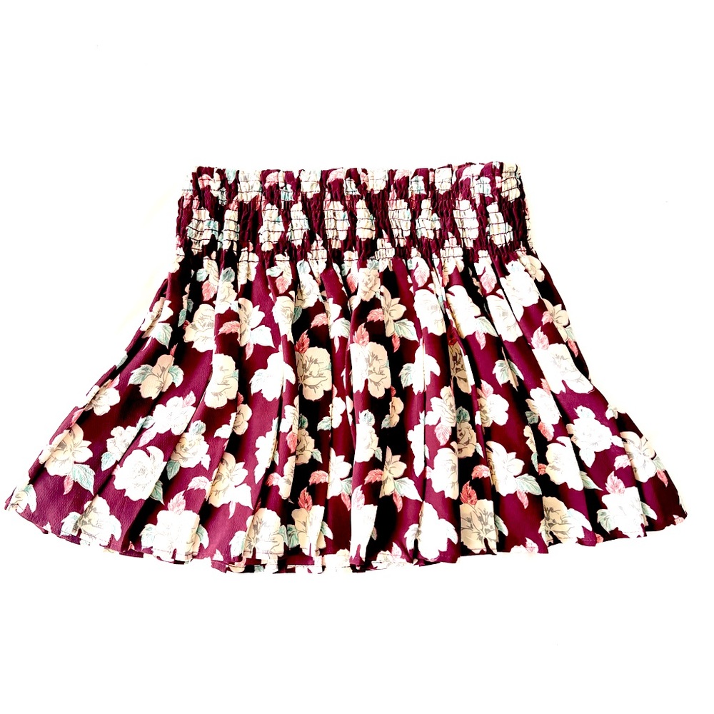 Floral Pleated Flowy Mini Skirt Size XS - never worn